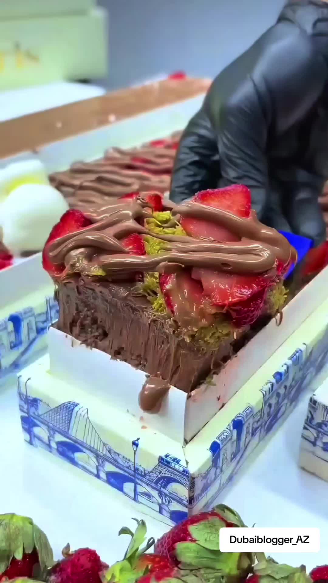 @Dubaiblogger_AZ