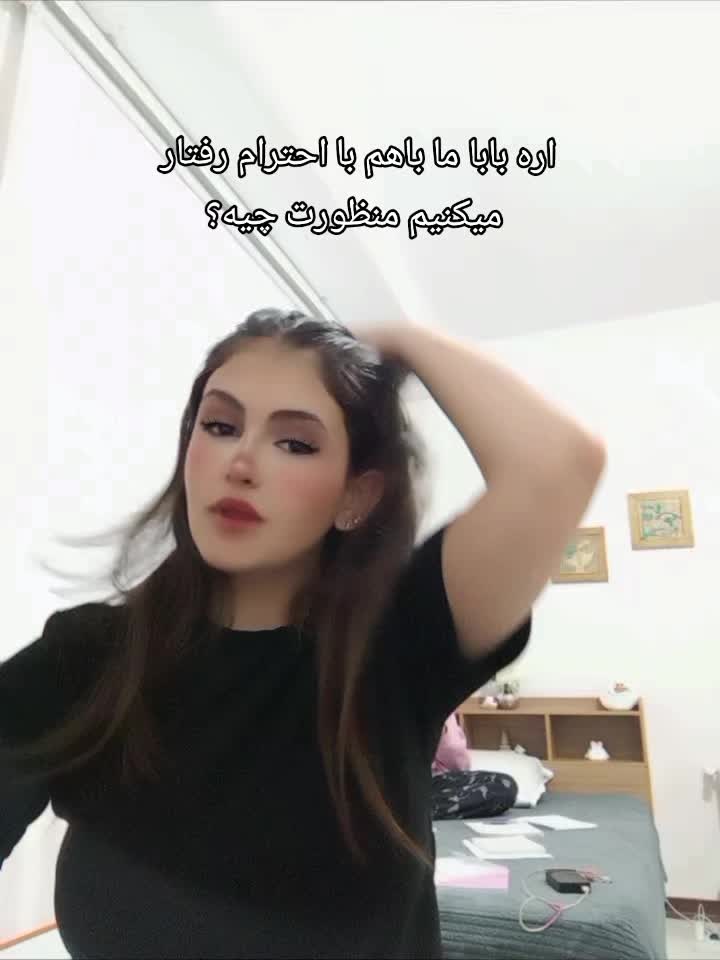 @theselenaw