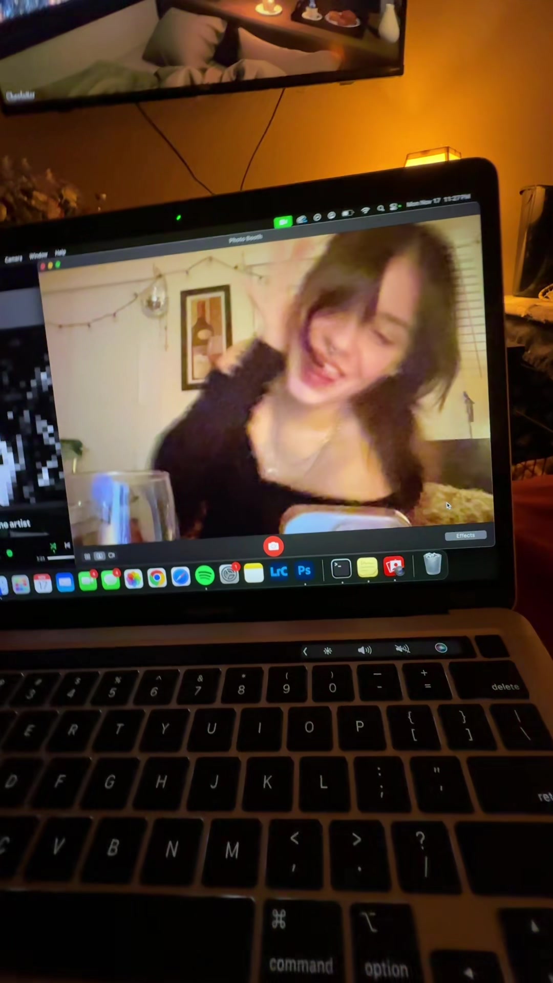 @lily