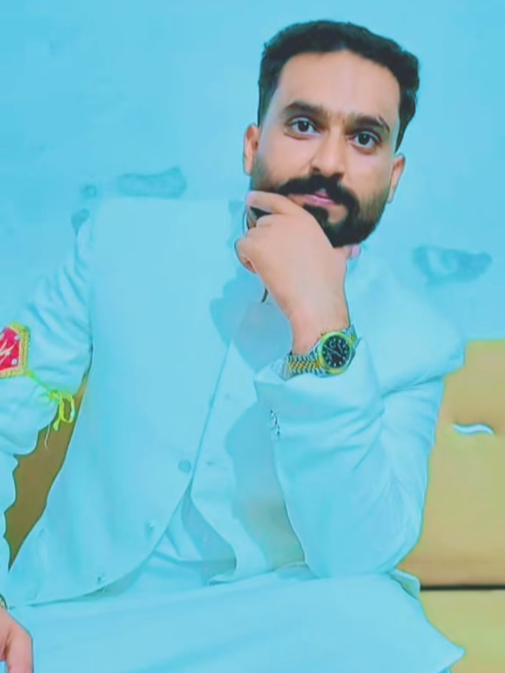 @🖤🖤 *سیاہ بخت یتیم*🖤🖤
