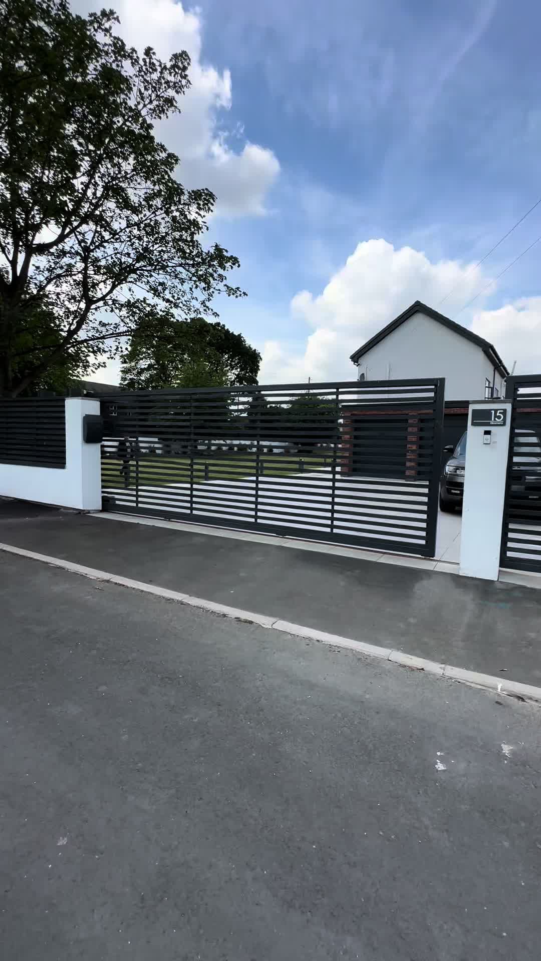 @millionairehomesuk