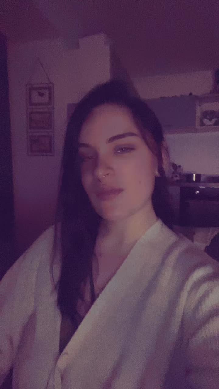 @Alli 🖤