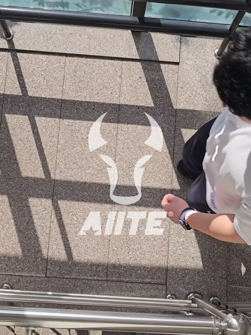 @아잇_aiite