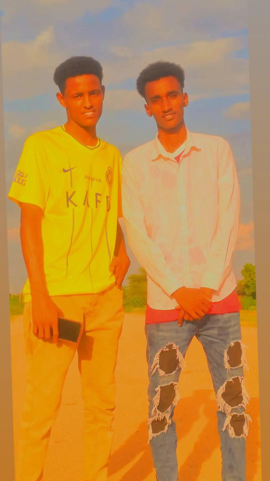 @worldpouz