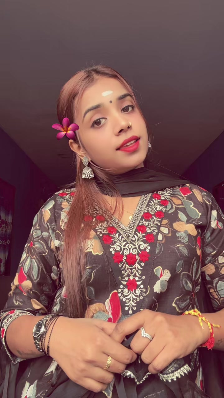 @Vxnxthxx