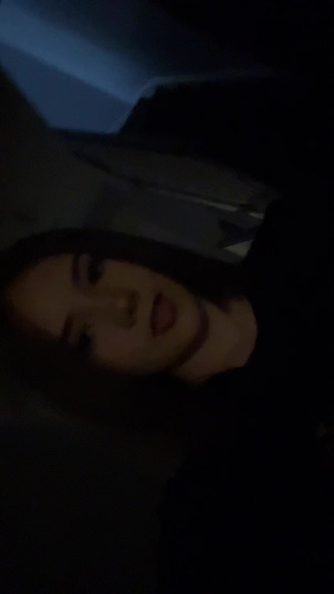 @khlo