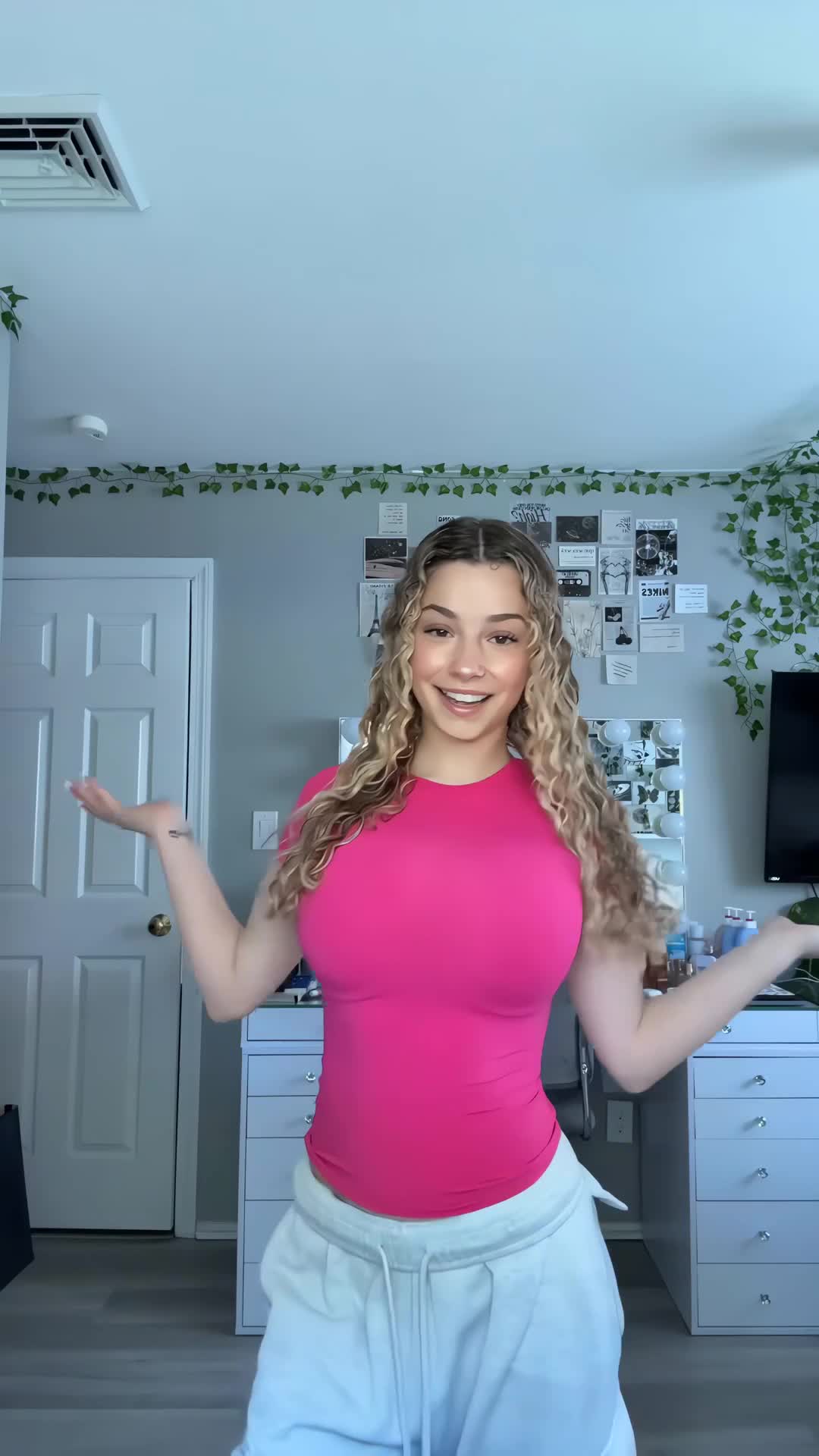 @Molly3