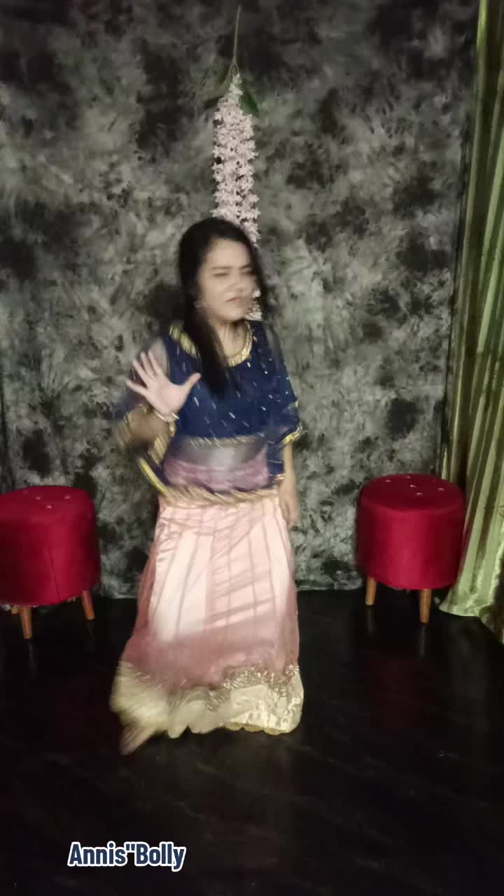 @annisbolly09
