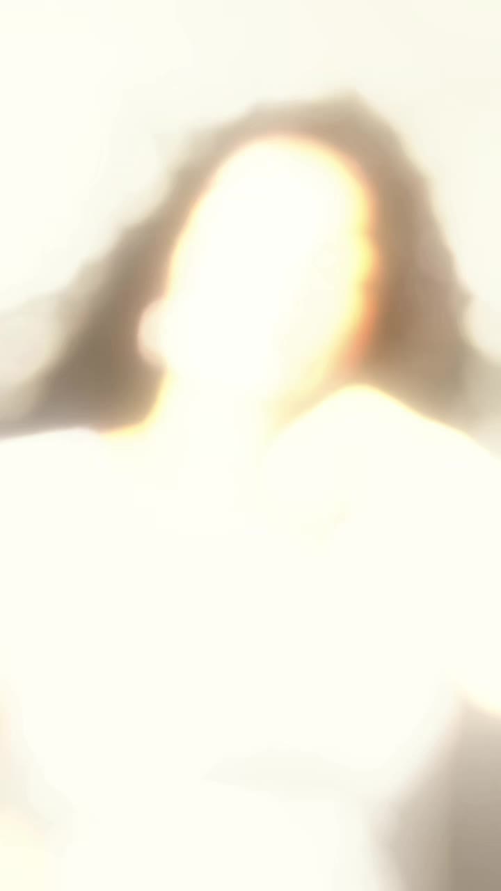 @Eshi98