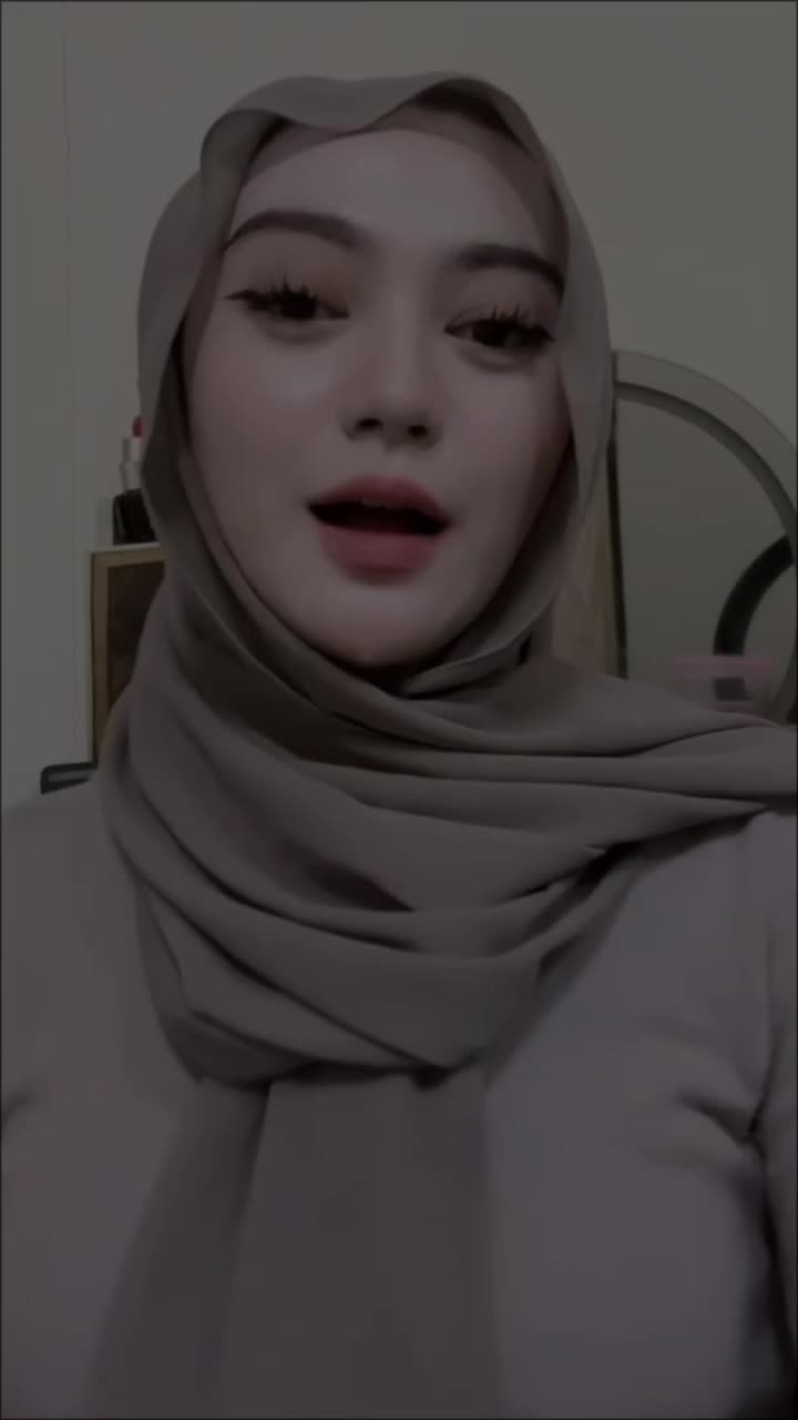@فتاة جميلة