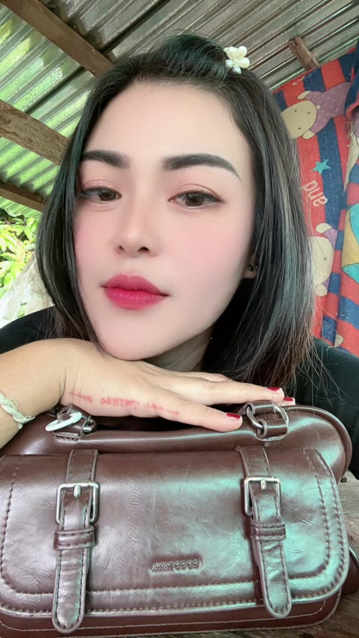 @chompoo