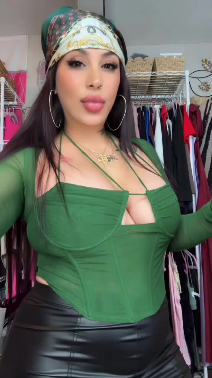 @Love_lashes559
