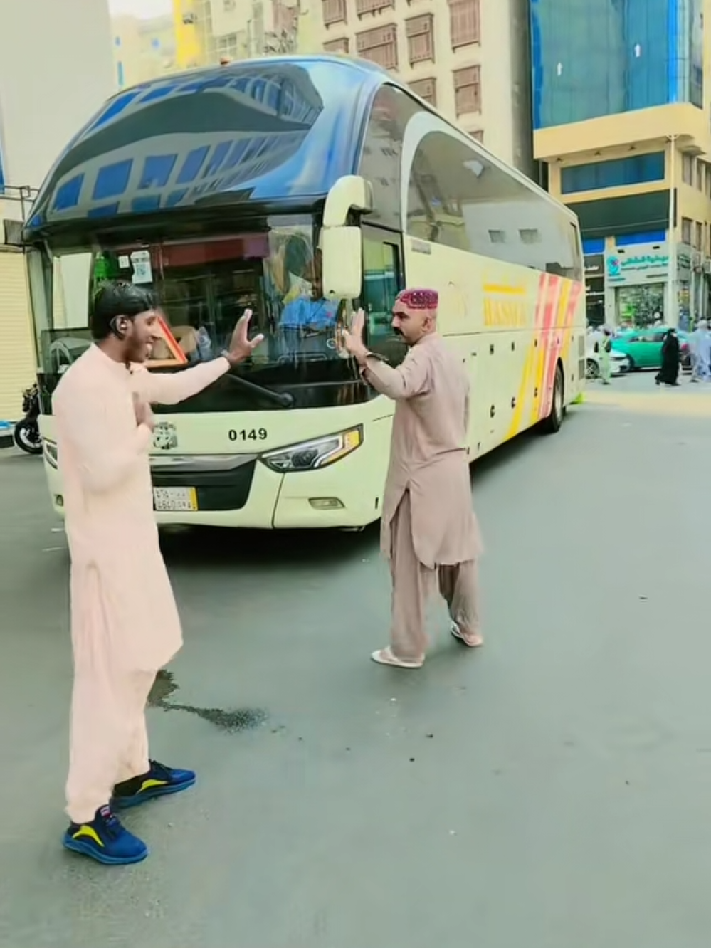 @Aliakhtar_110