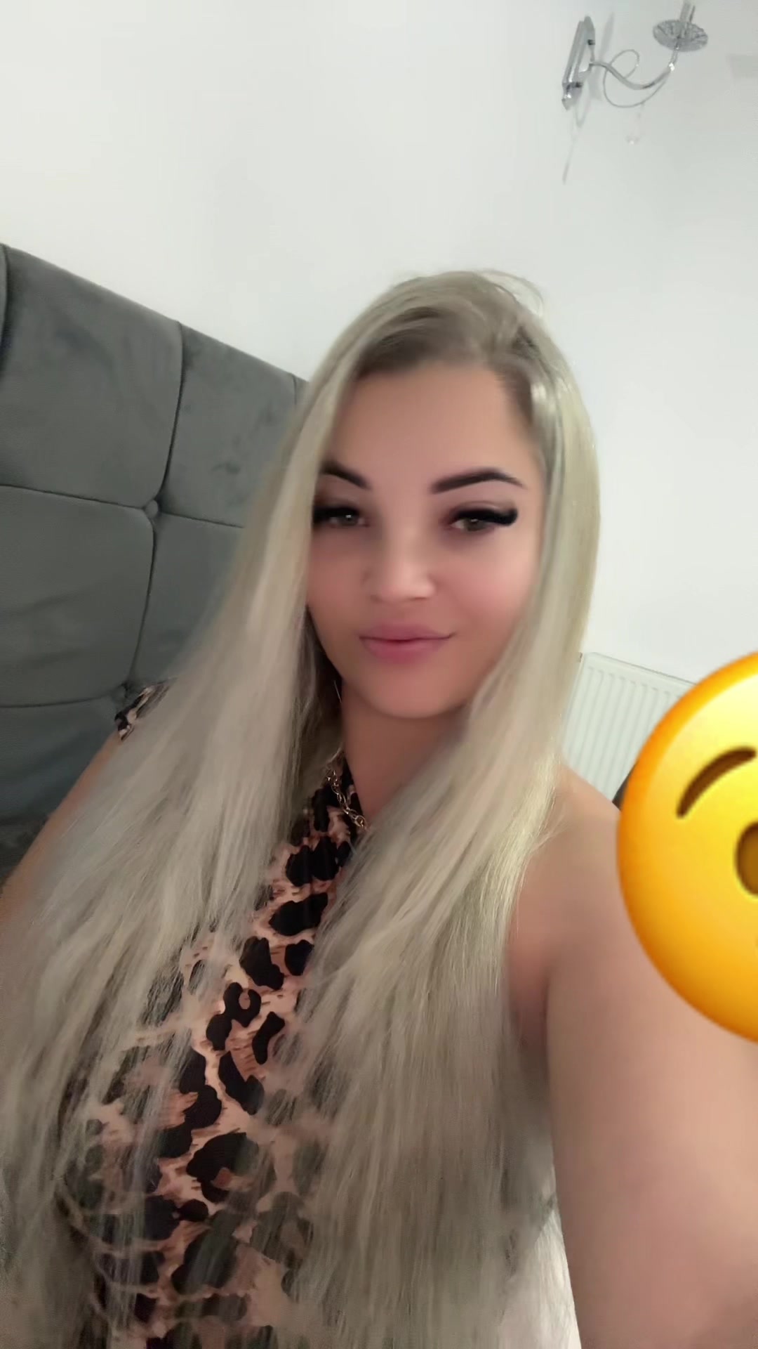@Ionela blondyna