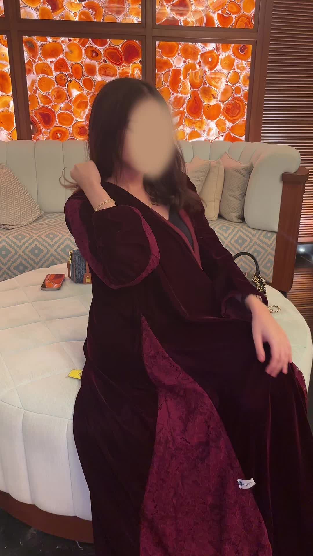 @عبايات كتان