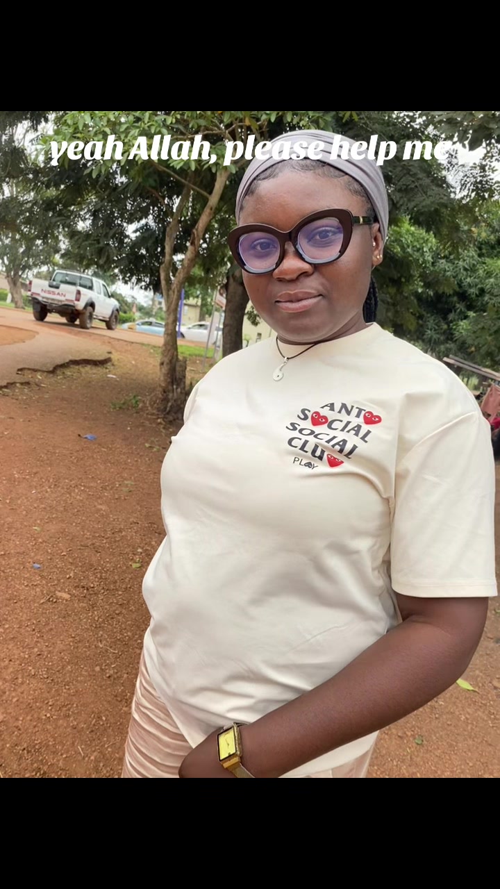 @Hajia Lukayatu 👩&zwj;❤️&zwj;💋&zwj;👩