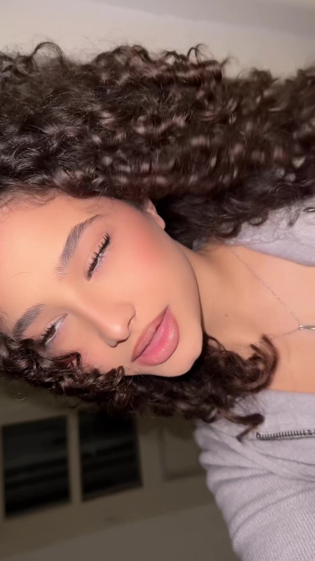 @𝒮