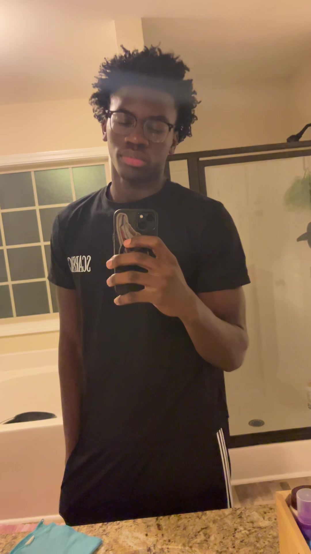 @🤨