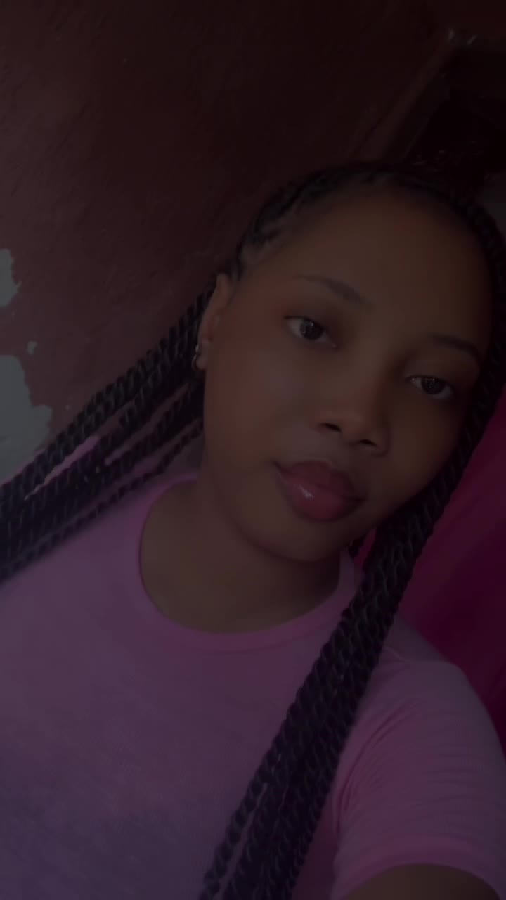 @ℭ𝔥𝔦𝔬𝔪𝔞🧝🏽&zwj;♀️🤍💐