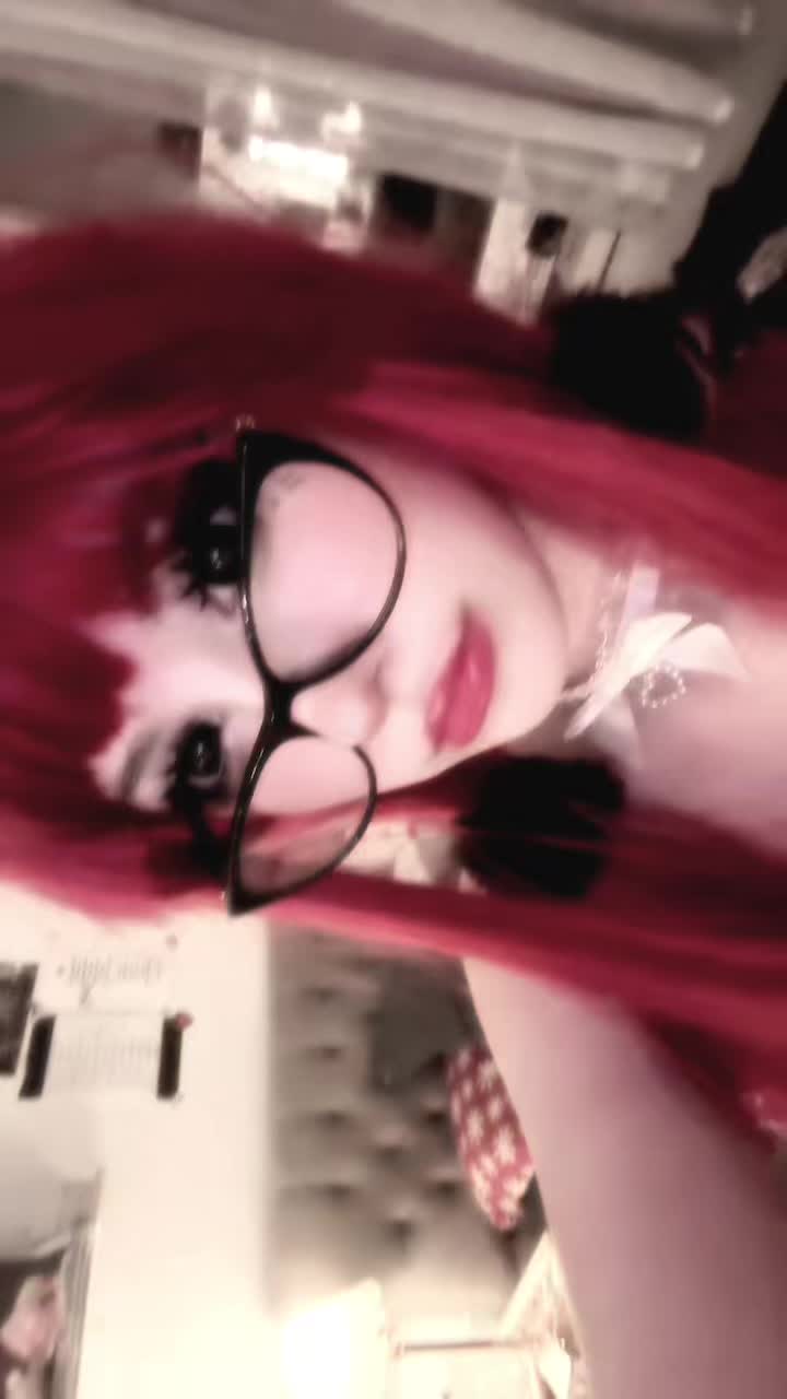 @M⋆୨♡୧⋆