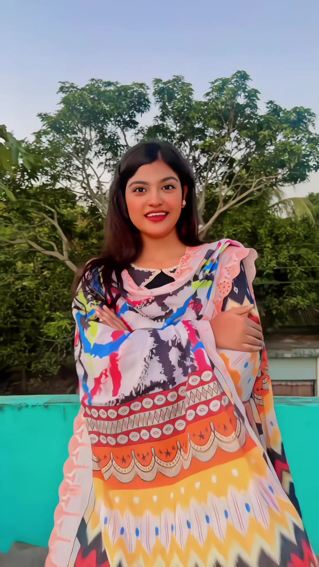 @Akhi Pakhi