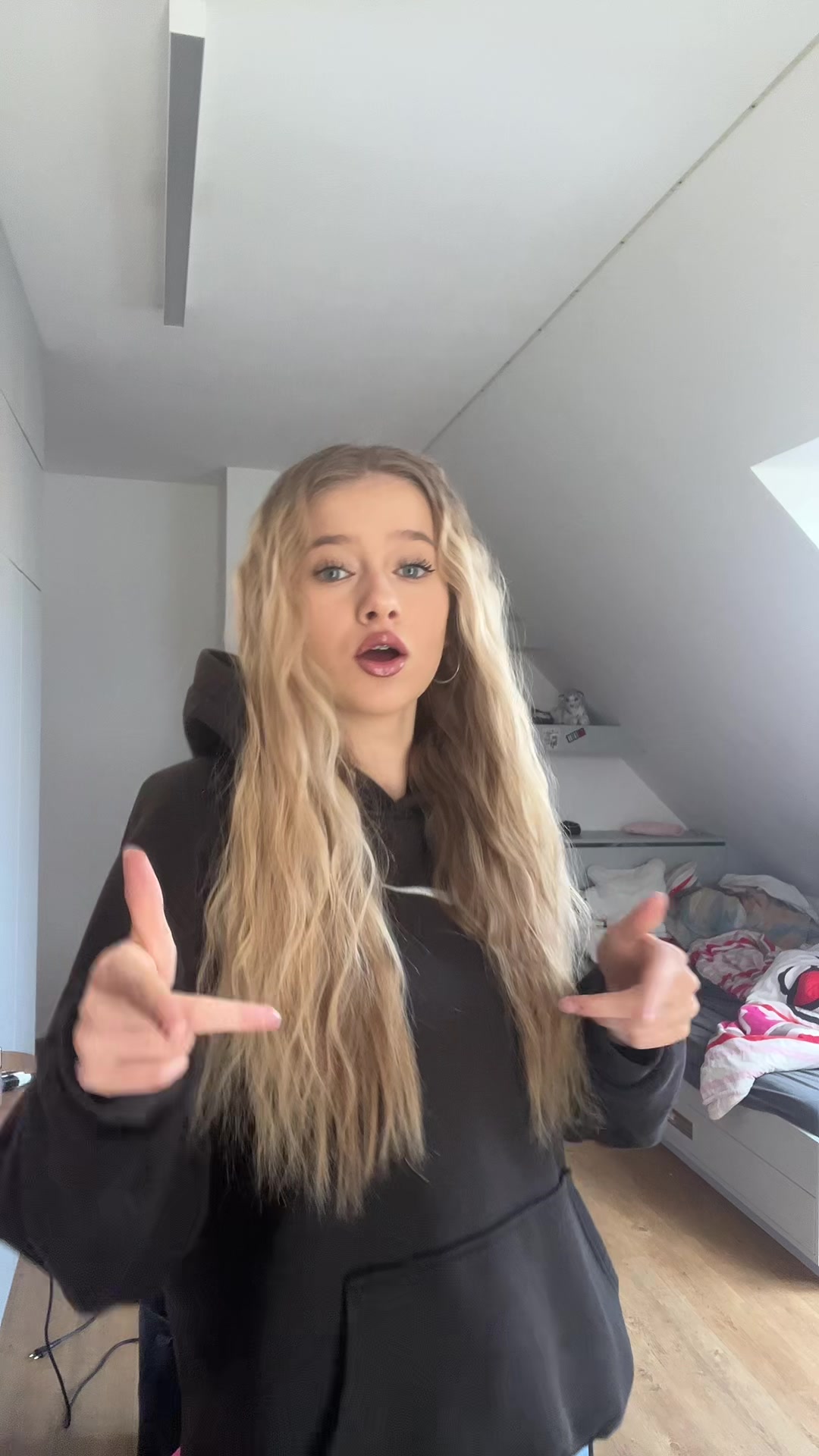 @aduska