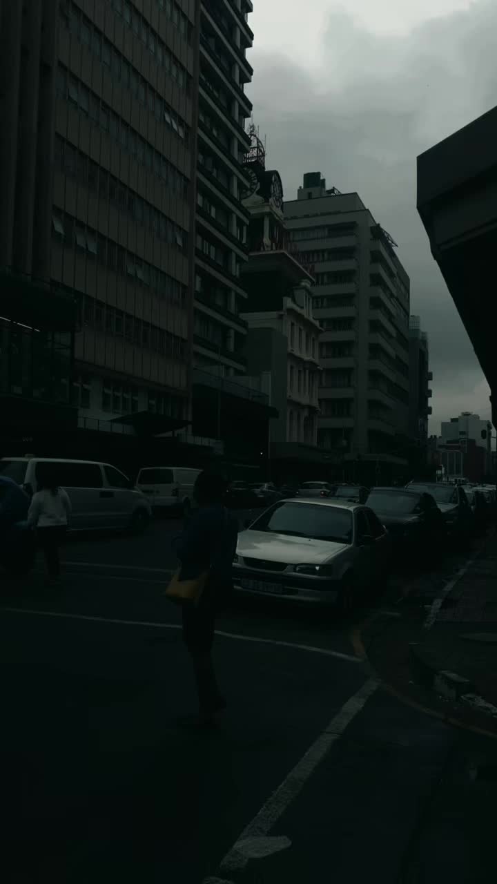 @Lunathi M🇿🇦