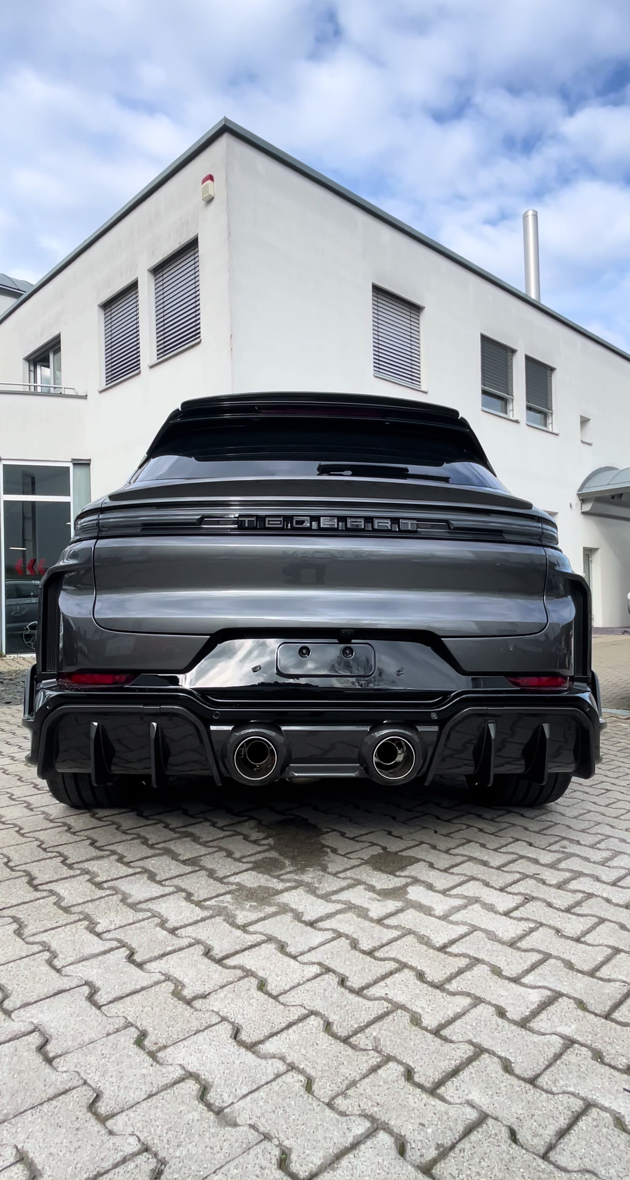@Mr.TECHART