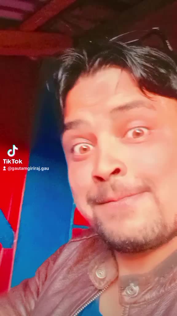 @शहरमा केही नभाकाे मान्छे