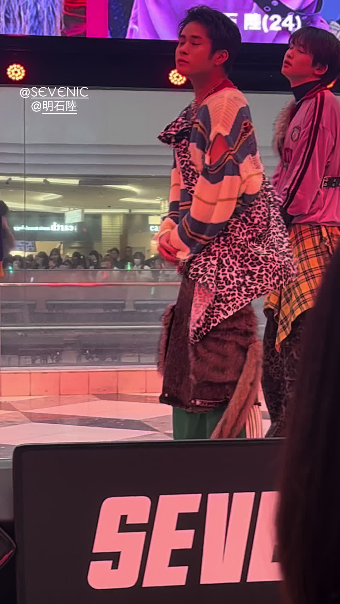 @ひぃ