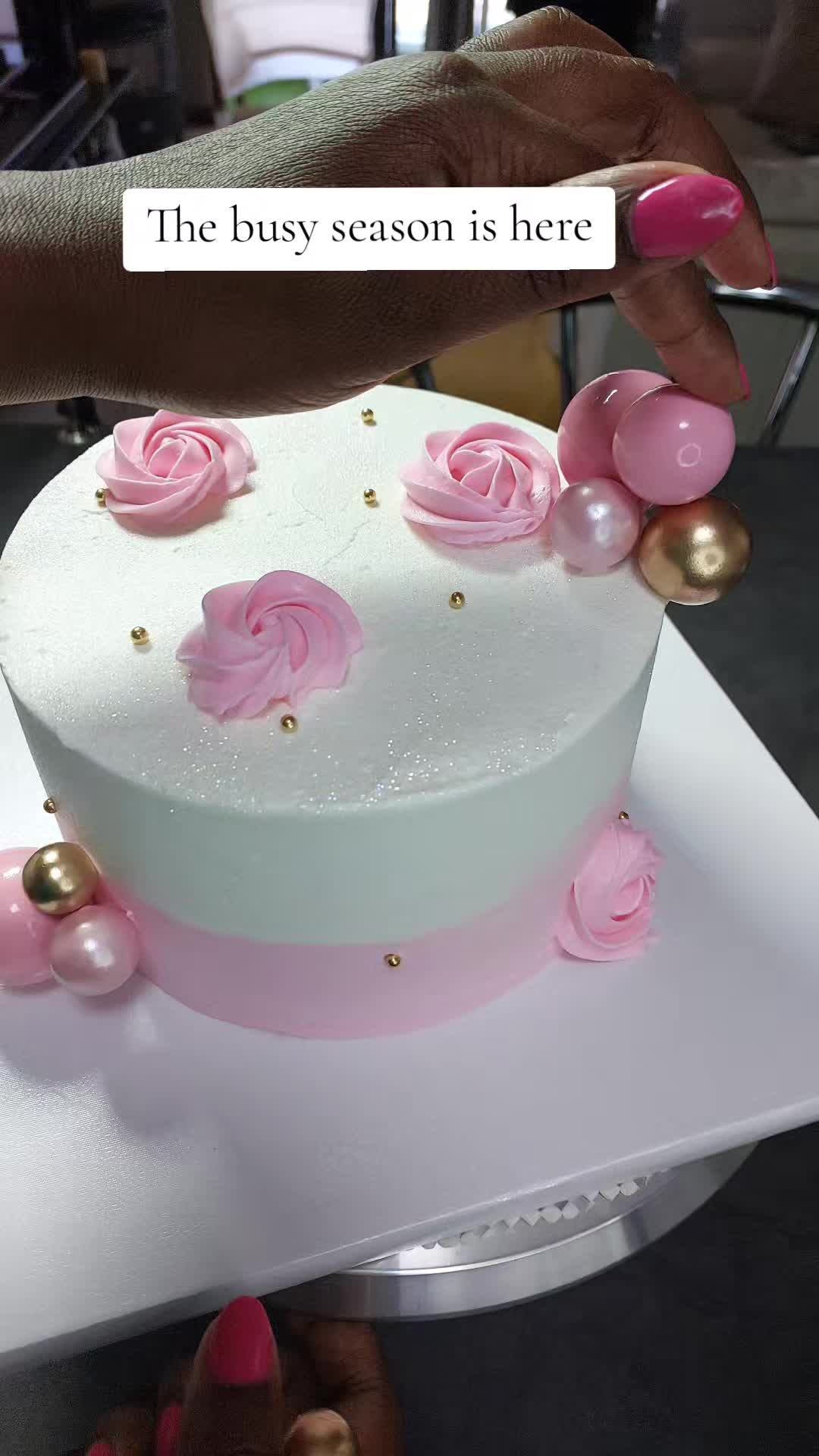 @Loyselcakes