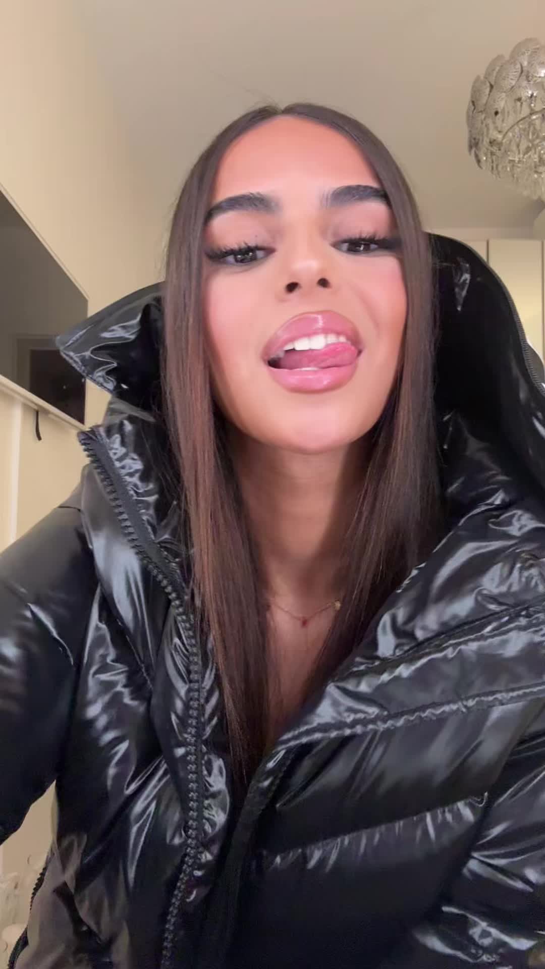 @Hoop_haven
