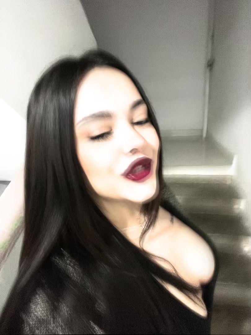 @kristinapojani