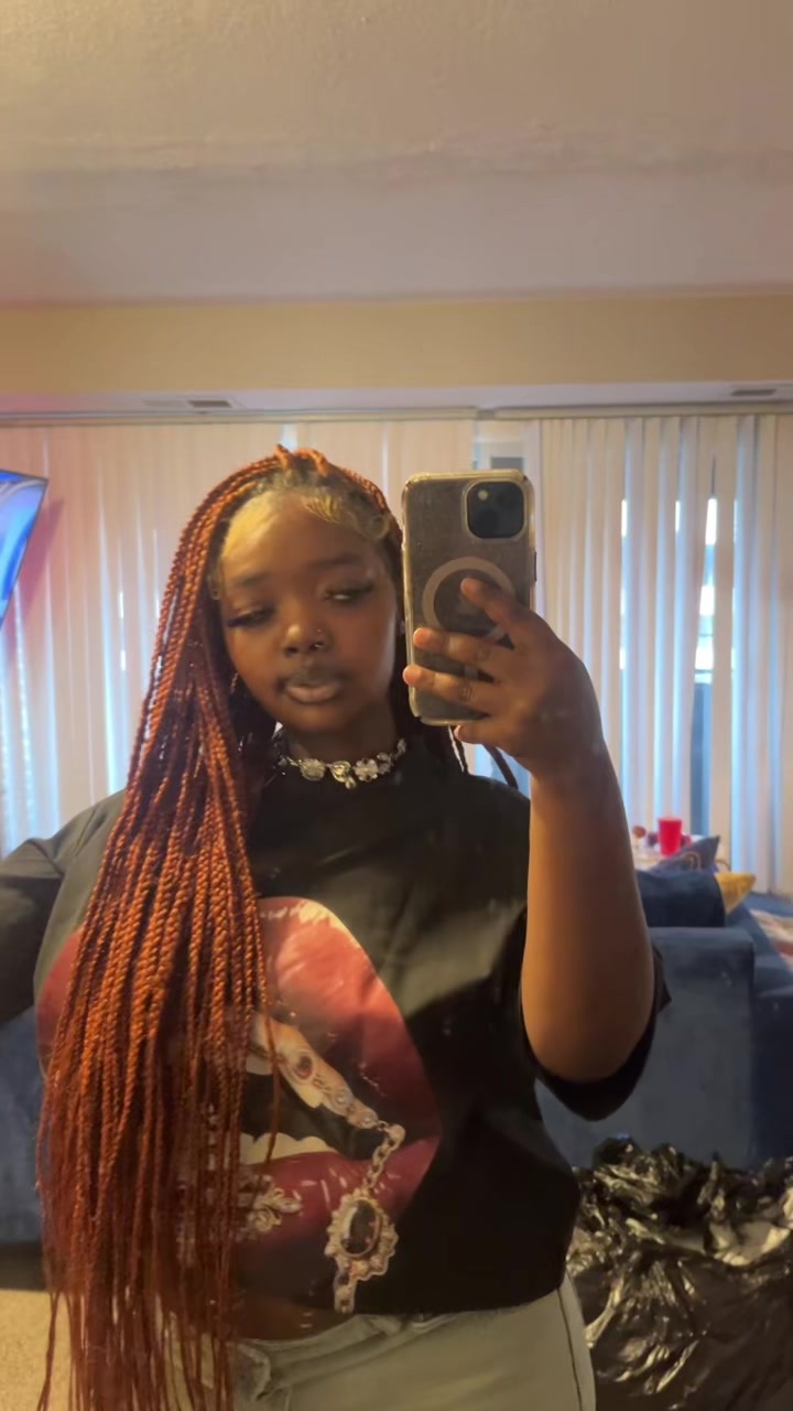 @lovelynii_