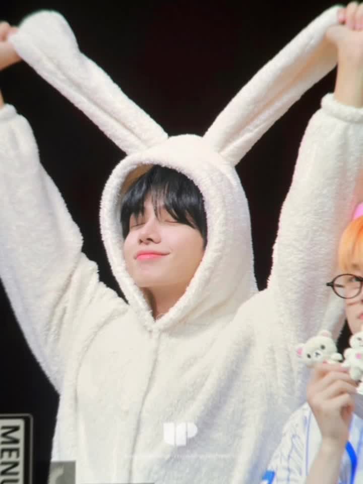 @꾸룡이🦖