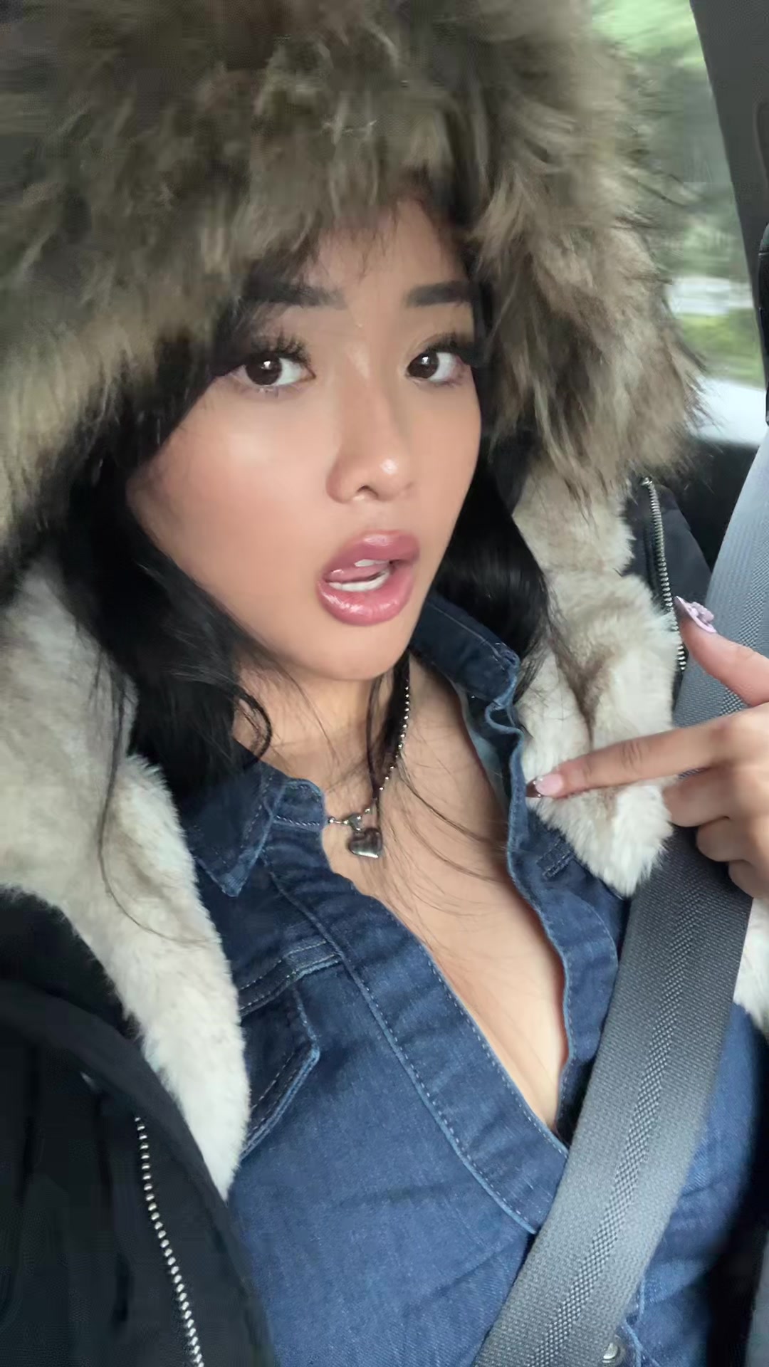 @Vii
