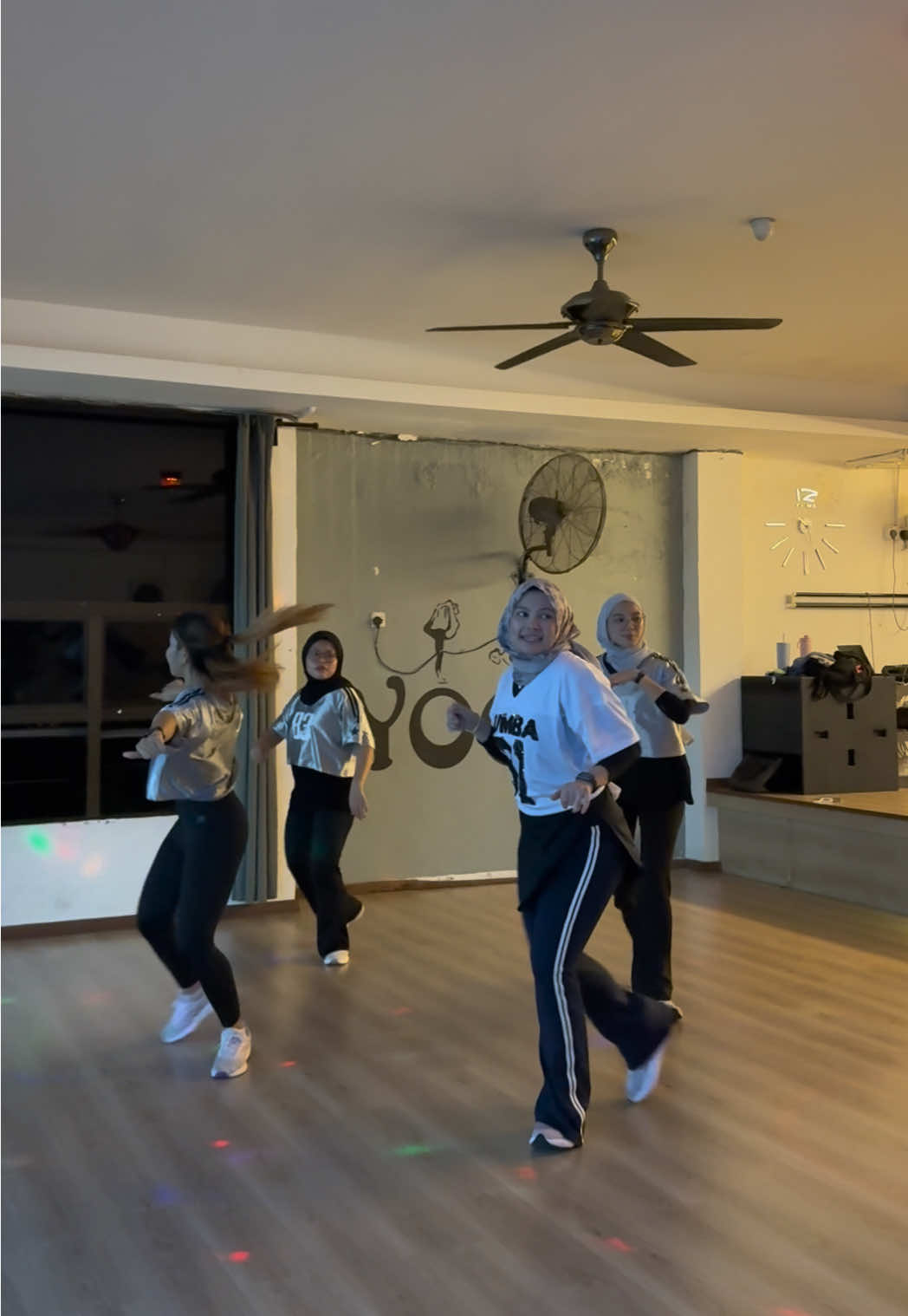 @DanceFlares 🩰