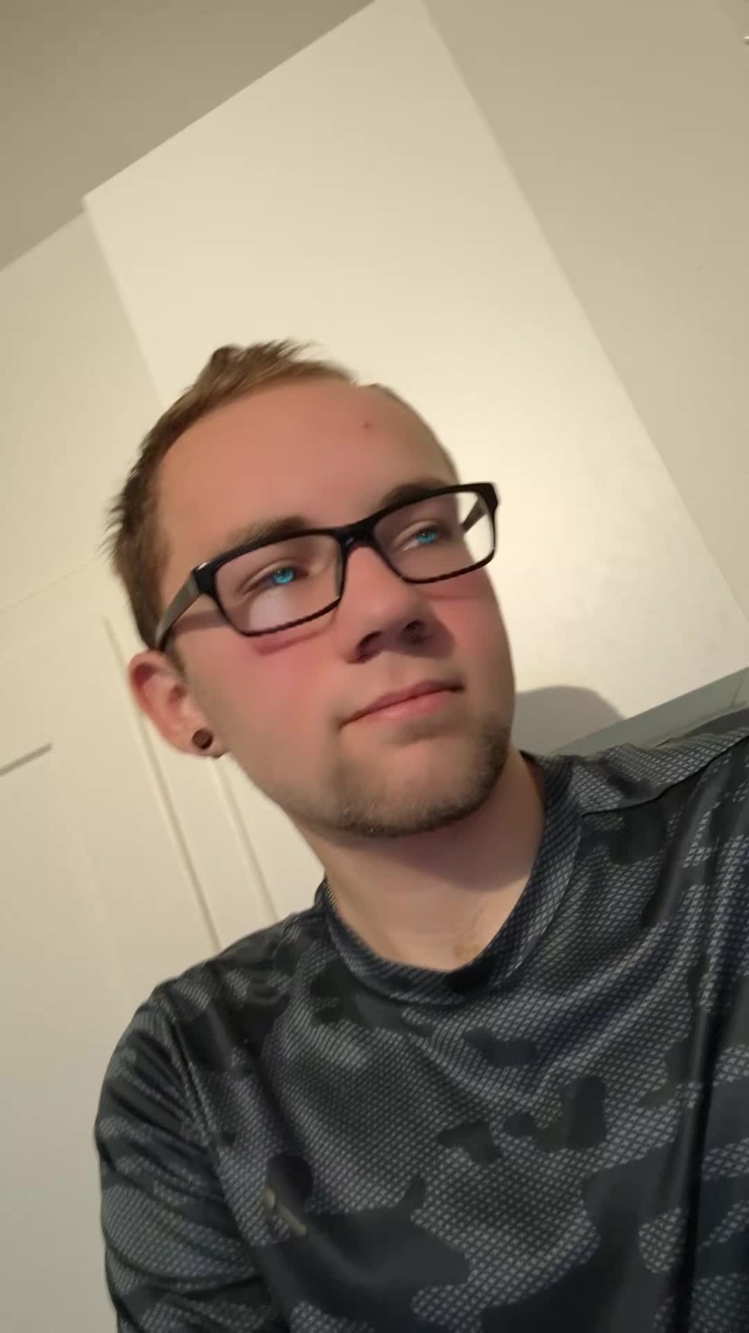@AlexXD
