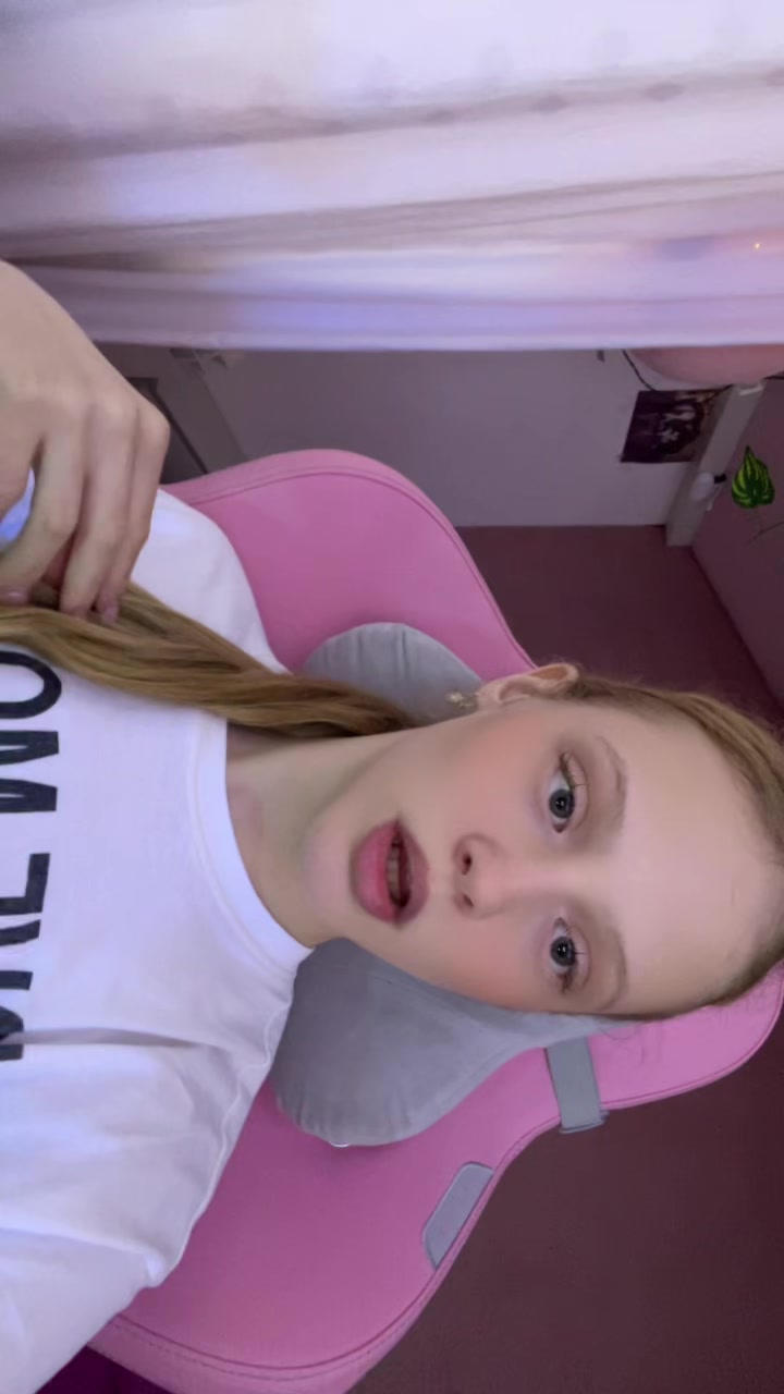 @💋