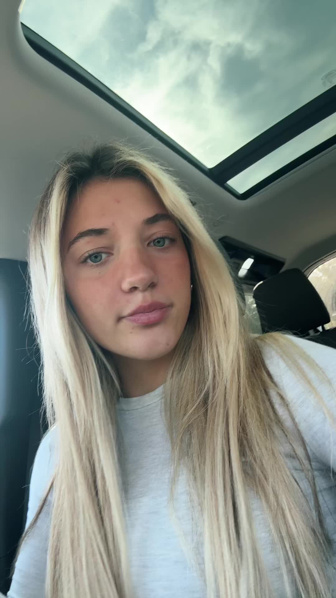 @ellaaa