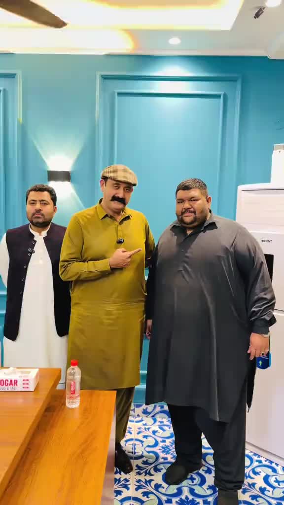 @LAHORI PALWAN