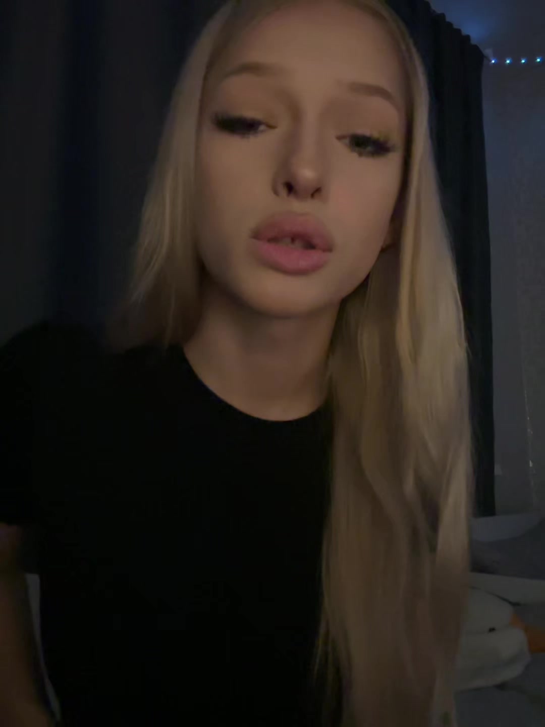 @🥷