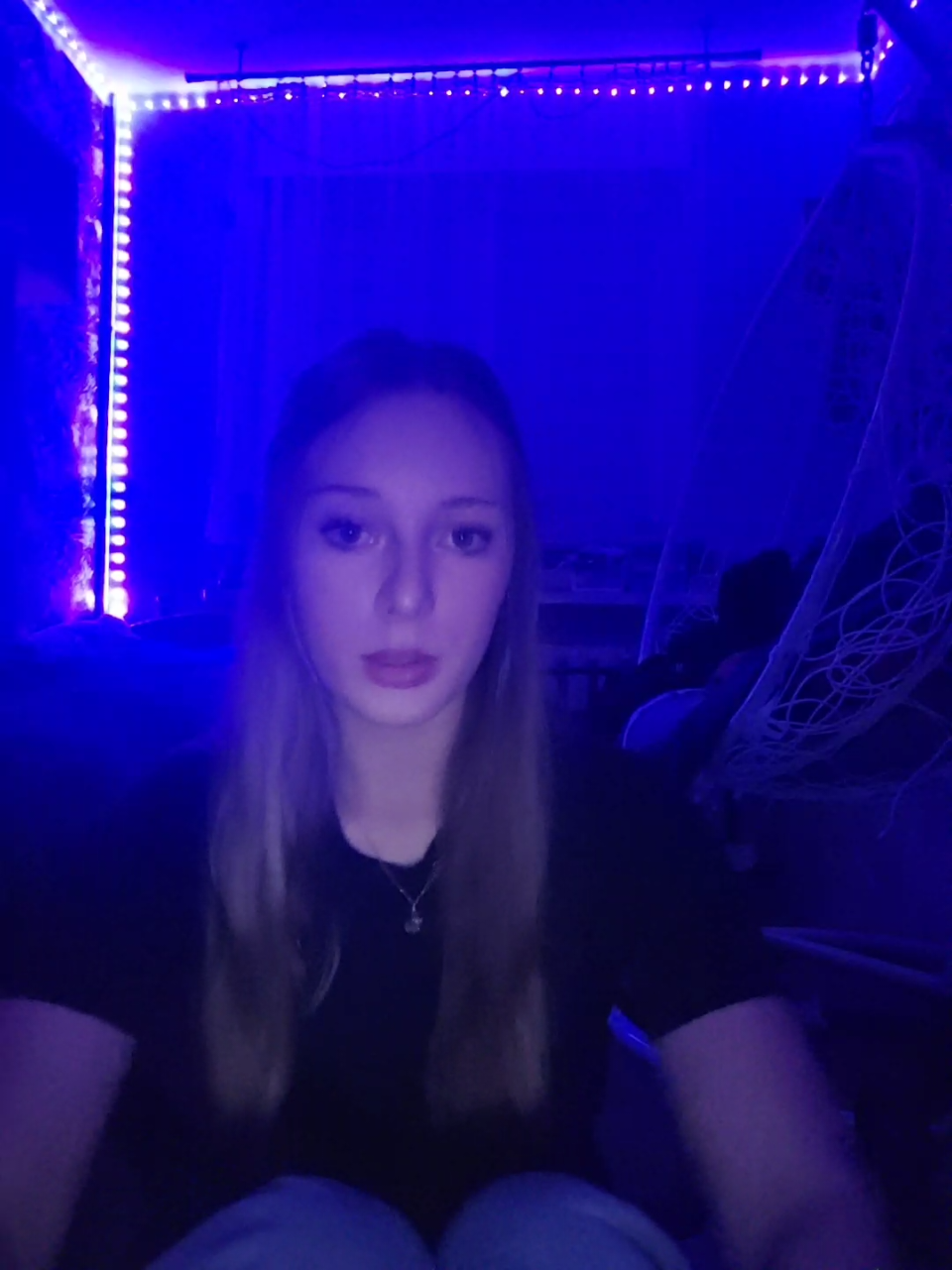 @𝕺𝖑𝖎𝖜𝖎𝖆🥀