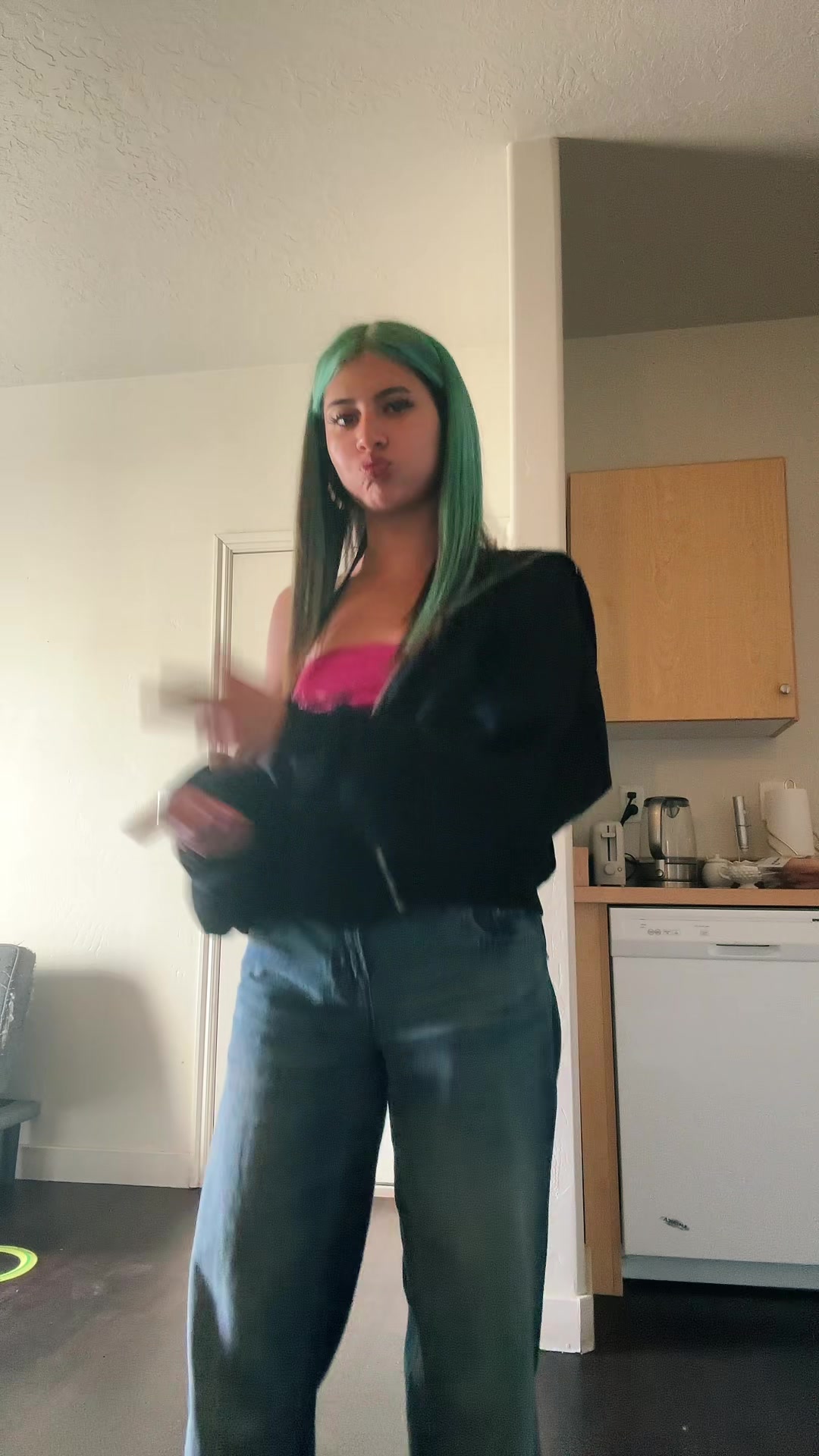 @𝓲 𝓰 𝓷 𝓪 𝓬 𝓲 𝓪 >_<