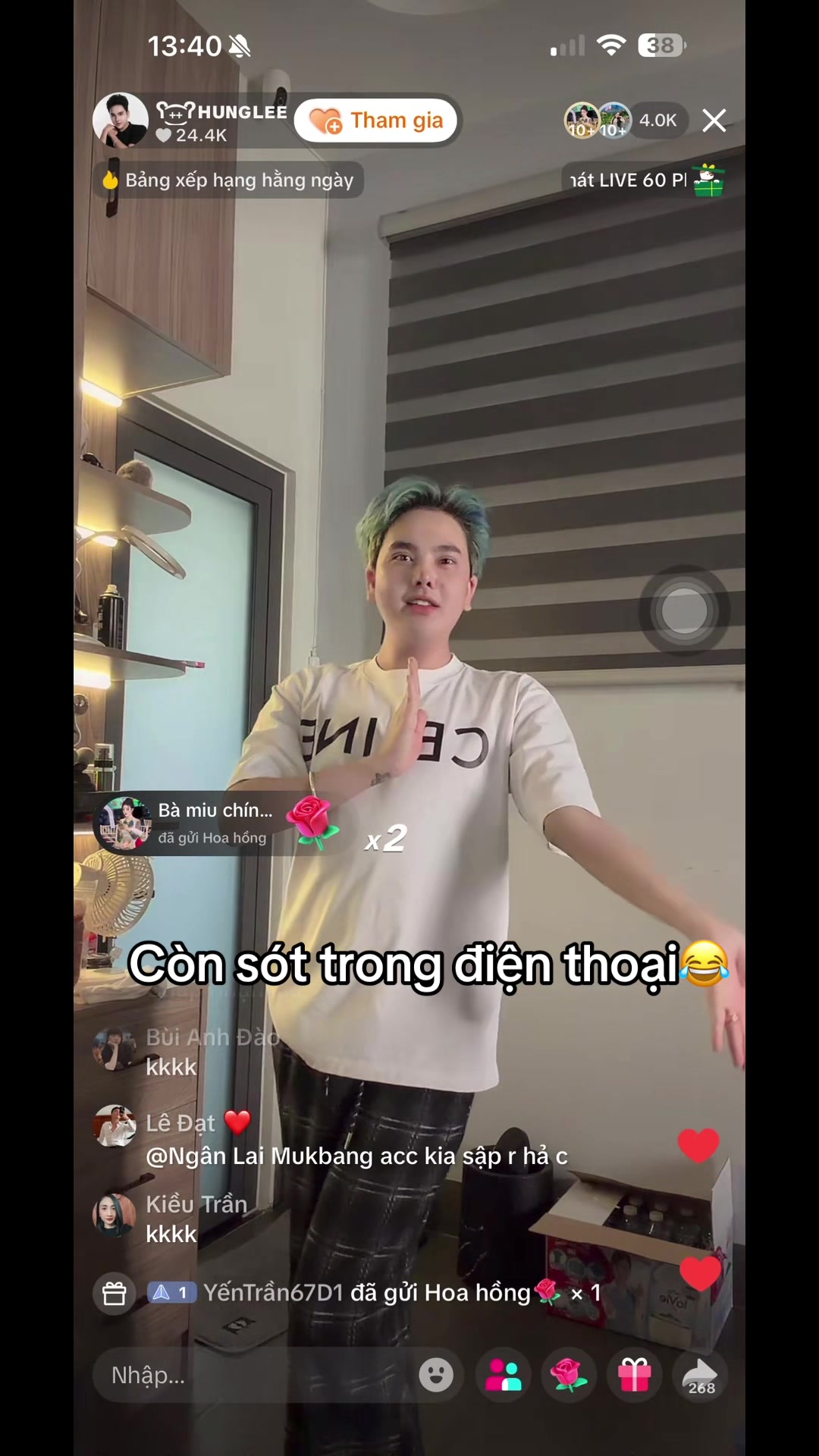 @Uy&ecirc;n Nhi