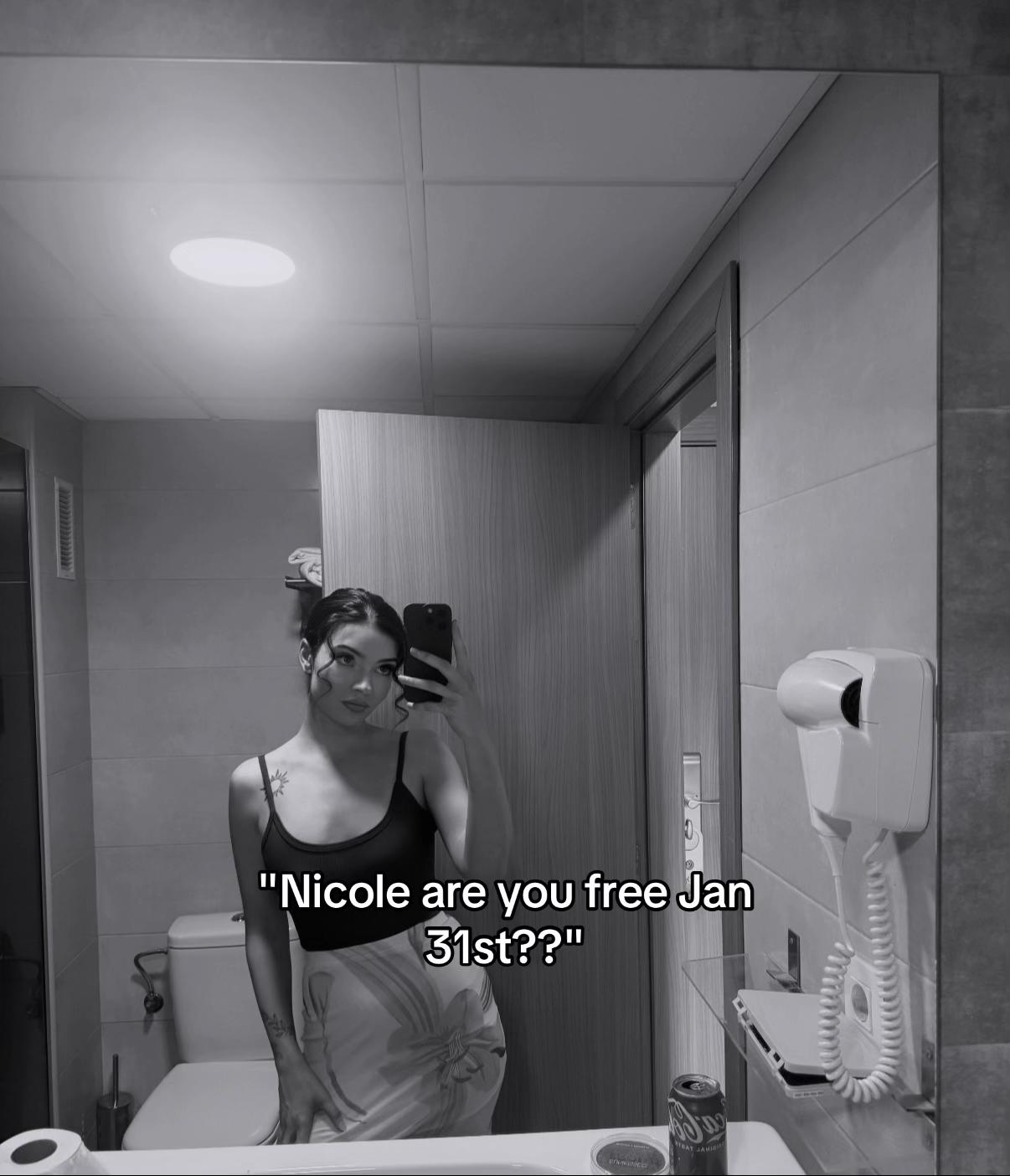 @nicole