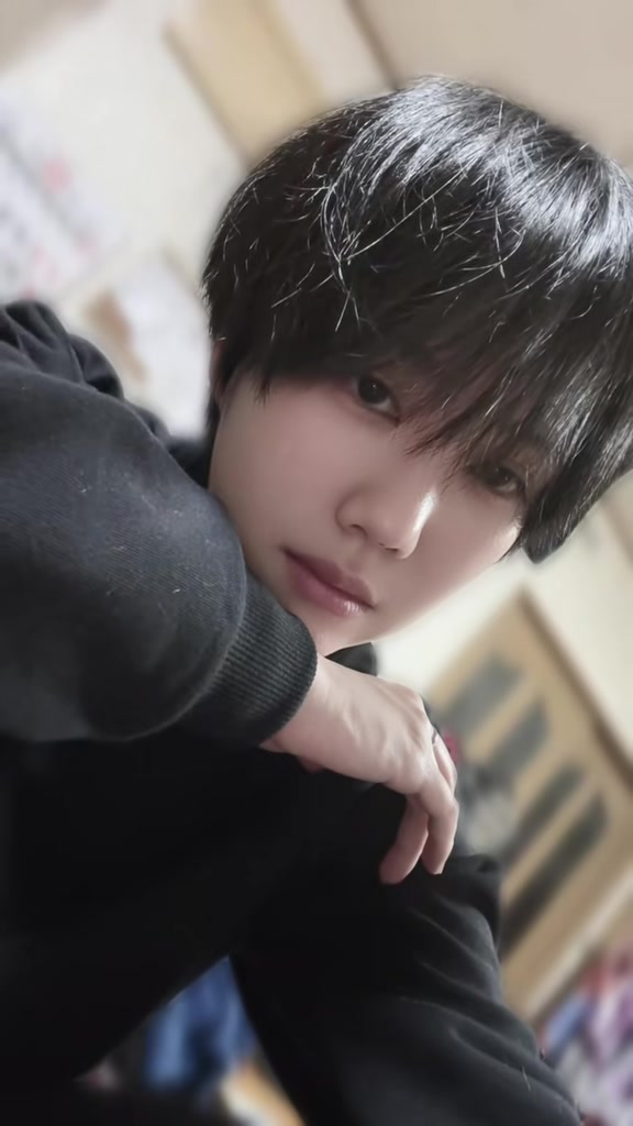 @倫