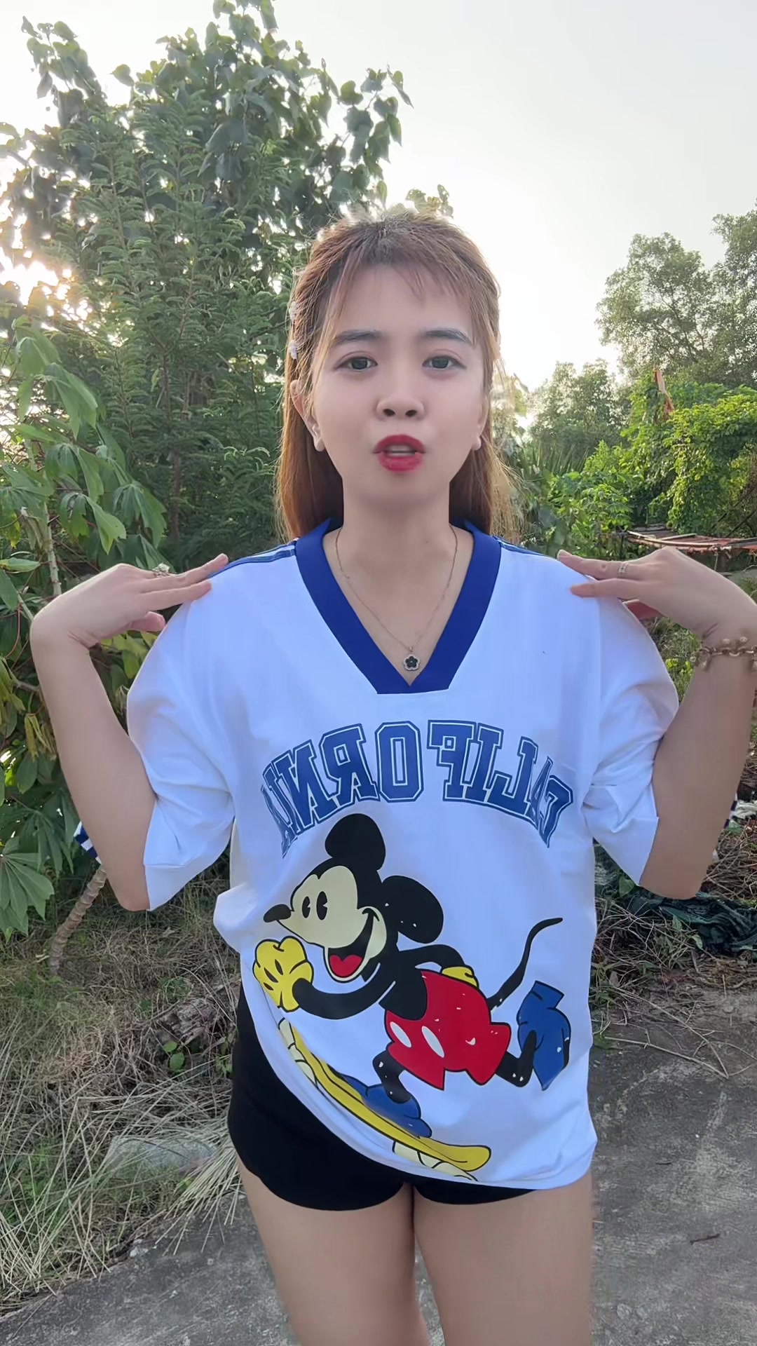 @Em Cẩm N&egrave;