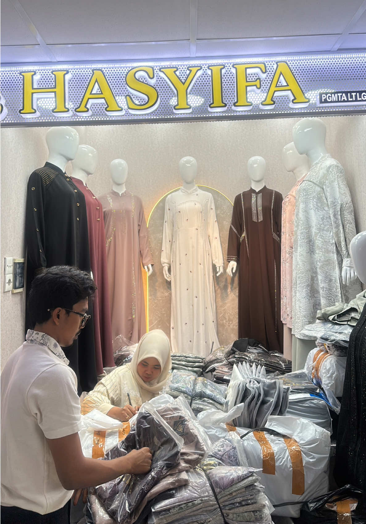 @Hasyifaofficial