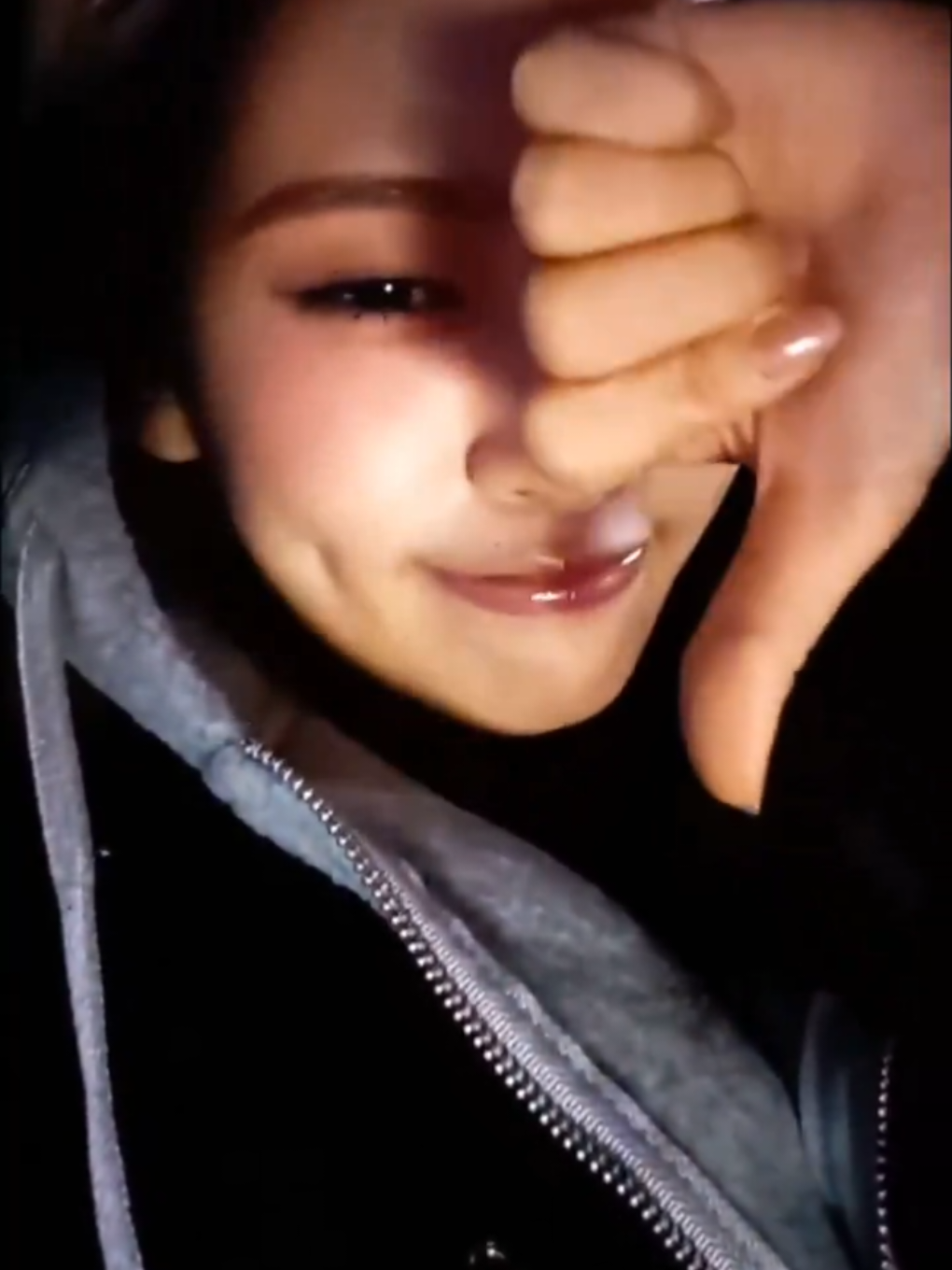 @AYJ